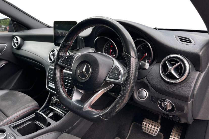 Mercedes-Benz CLA Class 220D Amg Line Tip Black #5