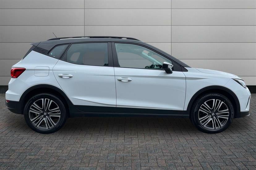 Seat Arona 1.0 Tsi 110 Se Edition Dsg Black #4