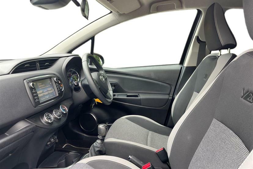 Toyota Yaris 1.5 Vvt-i Y20 Bi-tonenav Black #2