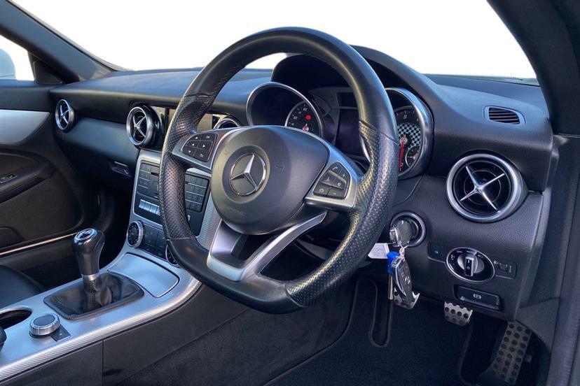 Mercedes-Benz SLC 180 Amg Line White #5