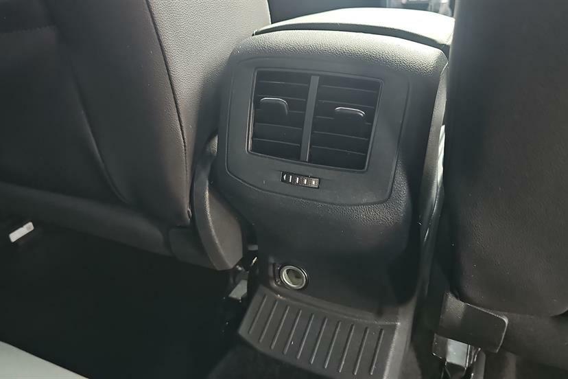 Volkswagen T-Roc Se Blue #32