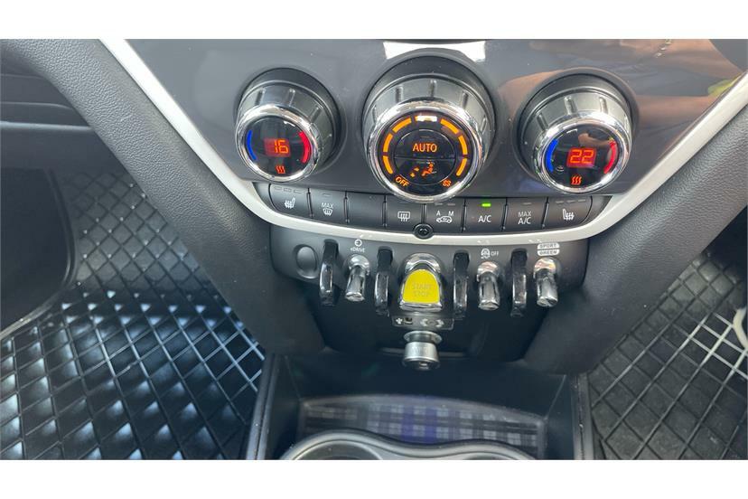 Mini Countryman 2.0 Cooper S Chili Pack 7 Speed Black #40