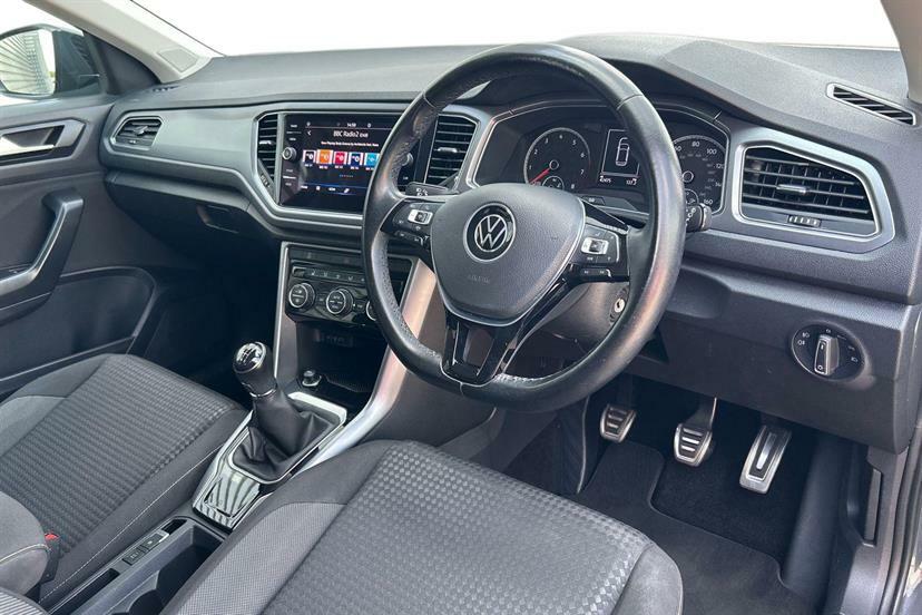 Volkswagen T-Roc 1.0 Tsi 110 Active Grey #5