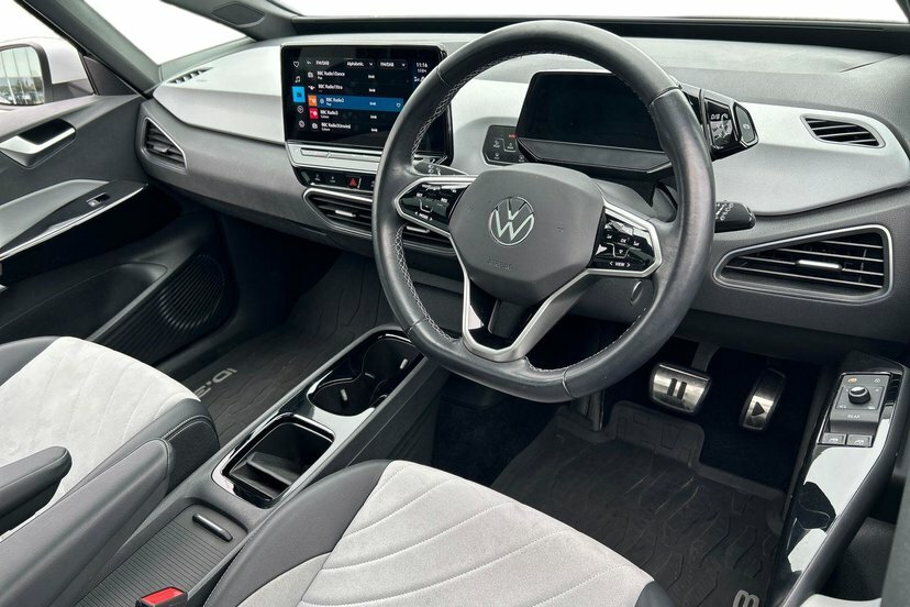 Volkswagen ID.3 Pro Performance 58Kwh Family Hatchback Electri VK72CYJ Black #6