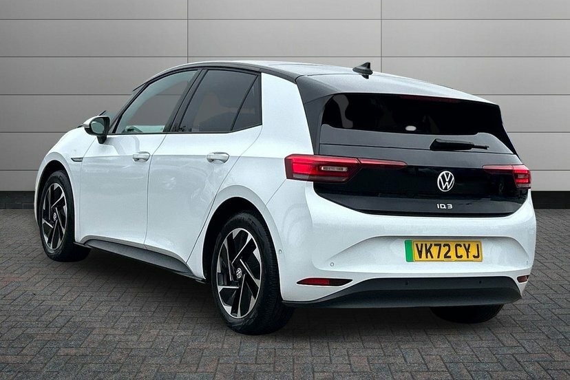 Volkswagen ID.3 Pro Performance 58Kwh Family Hatchback Electri VK72CYJ Black #3