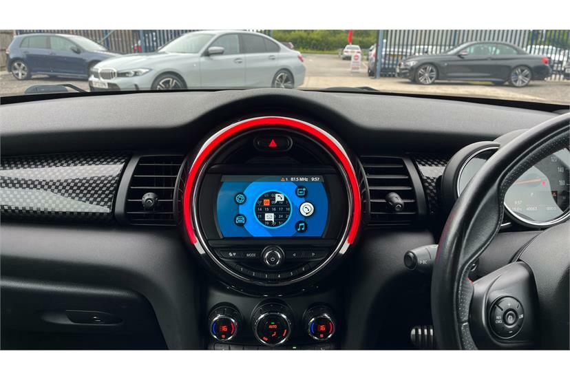 Mini Convertible 1.5 Cooper Exclusive Convertible Black #8