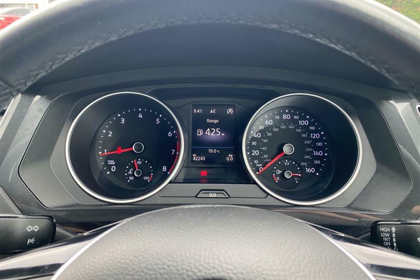 Volkswagen Tiguan 1.5 Tsi Evo 130 Match Silver #5