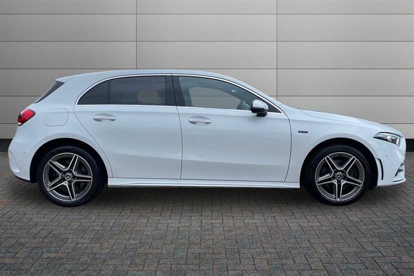 Mercedes-Benz A Class A250e Amg Line Premium White #3