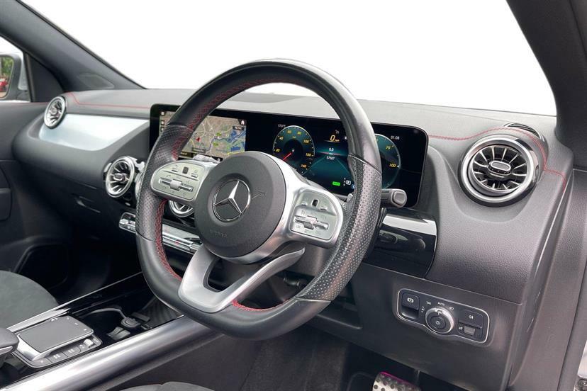 Mercedes-Benz EQA 250 140Kw Amg Line Premium 66.5Kwh Silver #4