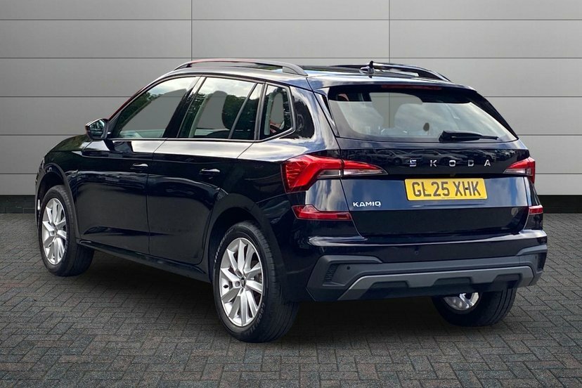 Skoda Kamiq 1.0 Tsi Se Edition Suv 116 Ps GL25XHK Black #3