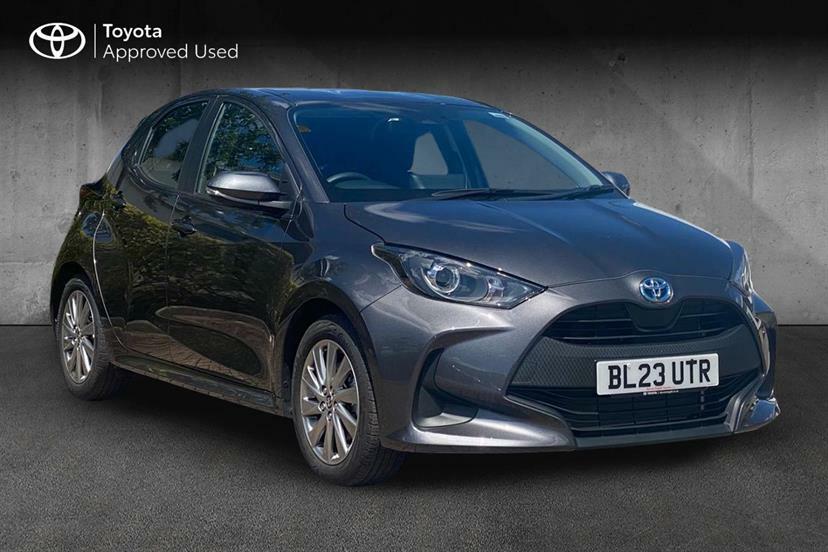 Toyota Yaris 1.5 Hybrid Icon Cvt Grey