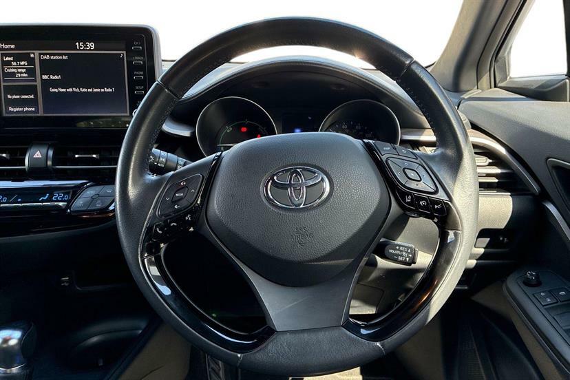 Toyota C-Hr 1.8 Hybrid Icon Cvt White #6