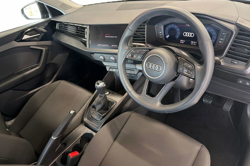 Audi A1 1.0 Tfsi 30 Technik Sportback 1 Black #6