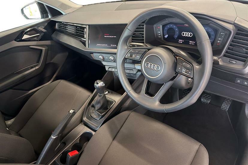 Audi A1 30 Tfsi 110 Technik Black #6