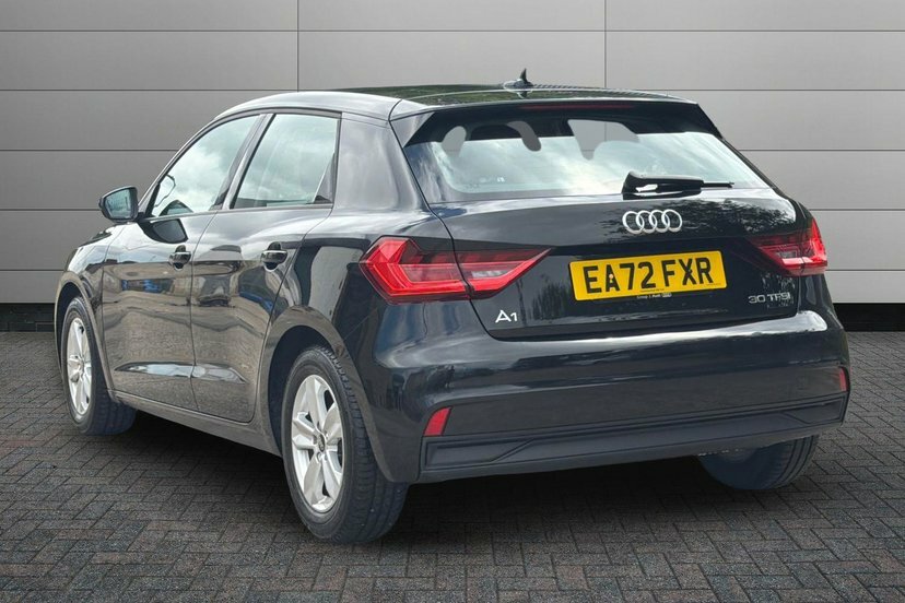 Audi A1 1.0 Tfsi 30 Technik Sportback 1 Black #3