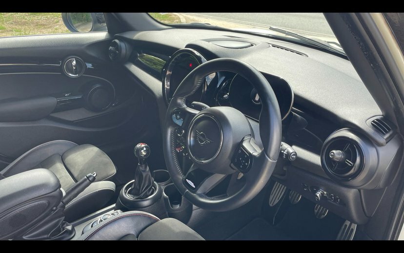 Mini Hatch 5-Door Hatch Cooper S Sport SA22EKD White #6