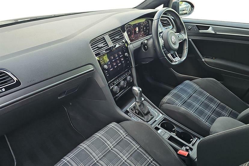 Volkswagen Golf 2.0 Tdi 184 Gtd Dsg MM19UUF Black #2