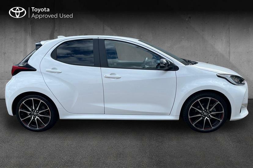 Toyota Yaris 1.5 Hybrid Gr Sport Cvt City Pack White #4