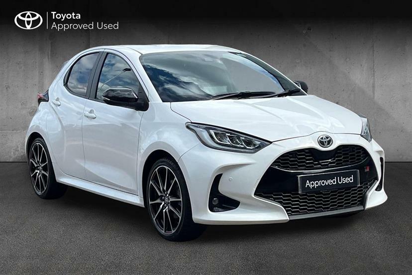 Toyota Yaris 1.5 Hybrid Gr Sport Cvt City Pack White