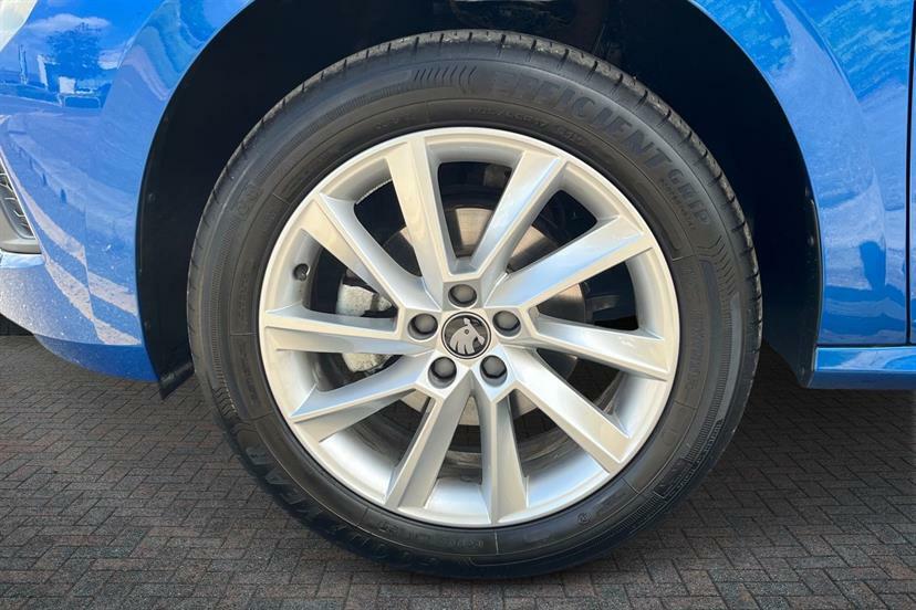 Skoda Kamiq 1.0 Tsi Se Edition Dsg Blue #4