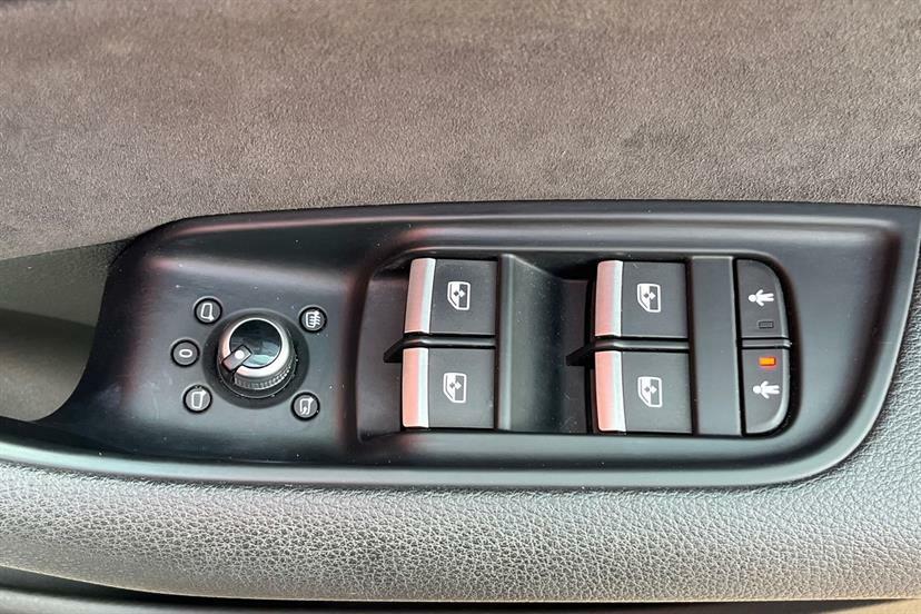 Audi Q7 3.0 Tdi Quattro S Line 269 Bhp Black #15