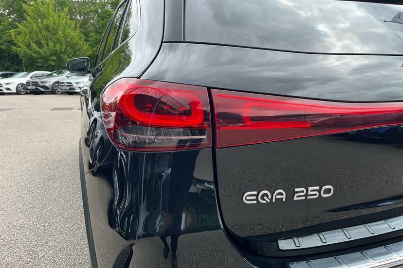 Mercedes-Benz EQA 350 Amg Line 4Matic 4Wd Grey #38