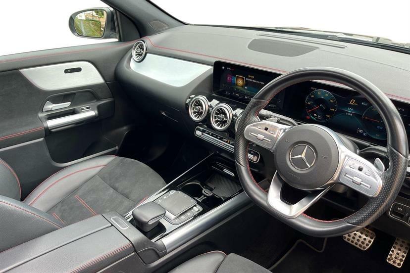 Mercedes-Benz EQA 250 140Kw Amg Line Premium 66.5Kwh Black #4