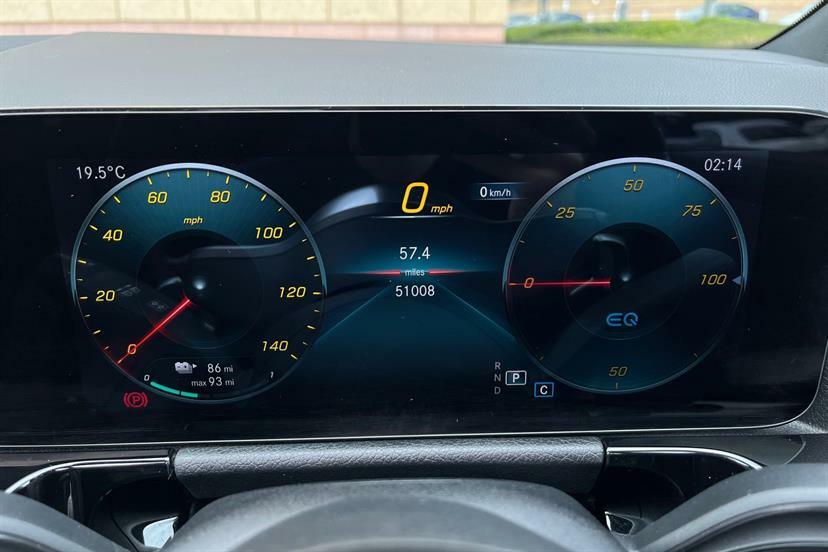 Mercedes-Benz EQA 250 140Kw Amg Line Premium 66.5Kwh Black #5