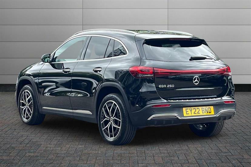 Mercedes-Benz EQA 250 140Kw Amg Line Premium 66.5Kwh Black #2