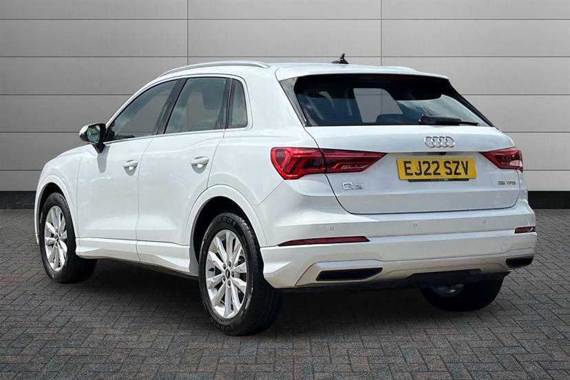 Audi Q3 35 Tfsi Sport Comfortsound Pack White #3