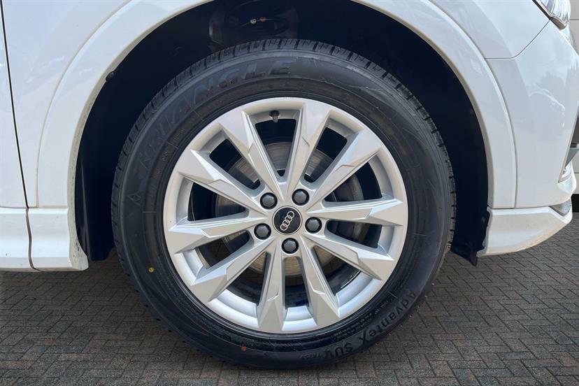 Audi Q3 35 Tfsi Sport Comfortsound Pack White #5