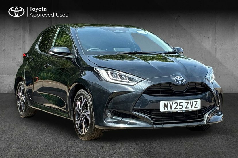 Toyota Yaris 1.5 Vvt-h Design Hatchback Hybrid E-cvt MV25ZVZ Black
