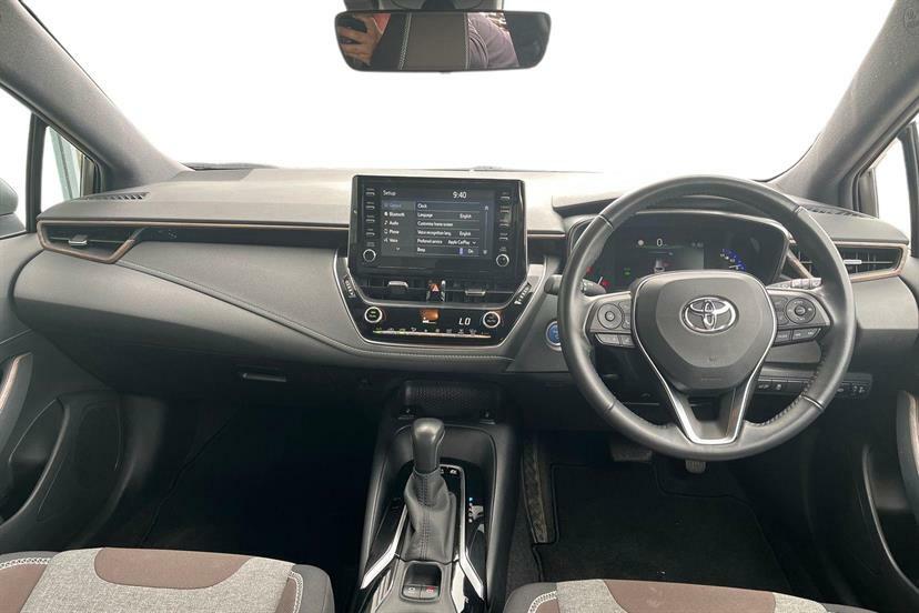 Toyota Corolla 1.8 Vvt-i Hybrid Trek Cvt White #5