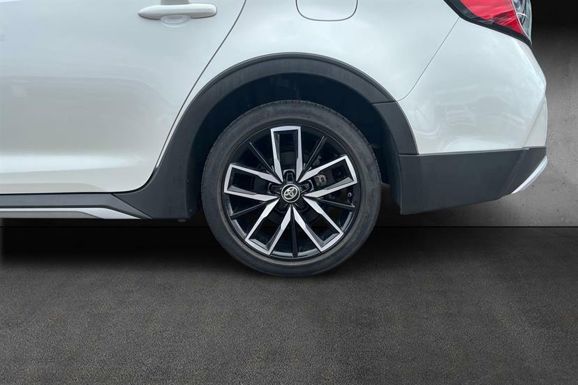 Toyota Corolla 1.8 Vvt-i Hybrid Trek Cvt White #4