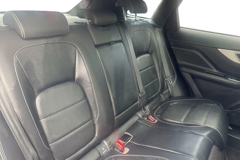 Jaguar F-Pace F-pace 3.0D V6 300 Sport Awd Black #9