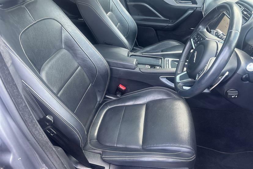 Jaguar F-Pace F-pace 3.0D V6 300 Sport Awd Black #31