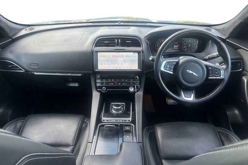 Jaguar F-Pace 2.0 250 Chequered Flag Awd Grey #6