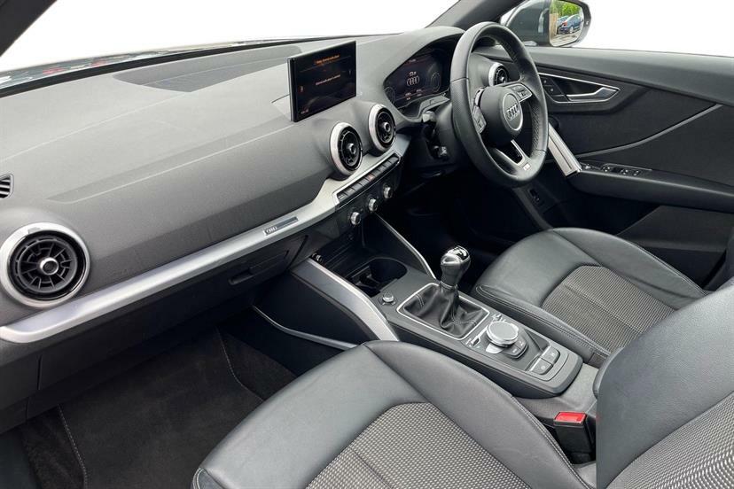 Audi Q2 35 Tfsi S Line Grey #2