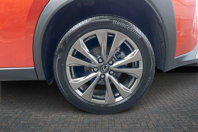 Lexus UX 250H 2.0 F-sport Design Cvt #4