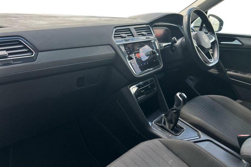 Volkswagen Tiguan Allspace 1.5 Tsi Life White #2