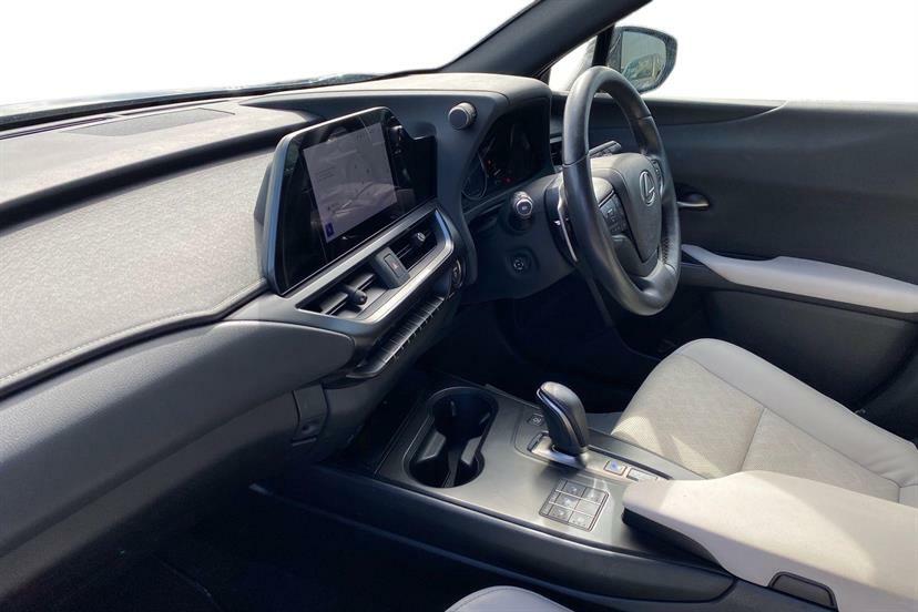 Lexus UX 300E 150Kw 72.8 Kwh E-cvt Premium Plus Pack Black #2