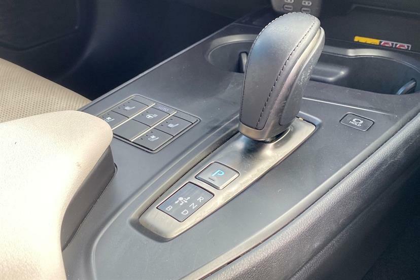 Lexus UX 300E 72.8Kwh Takumi Silver #22