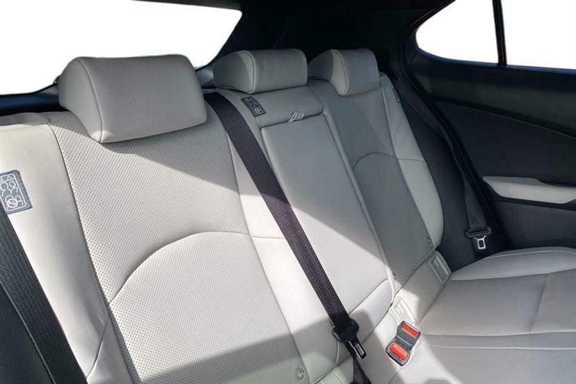 Lexus UX 300E 72.8Kwh Takumi Silver #8