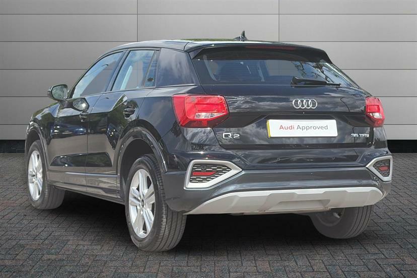 Audi Q2 35 Tfsi Sport S Tronic Black #3