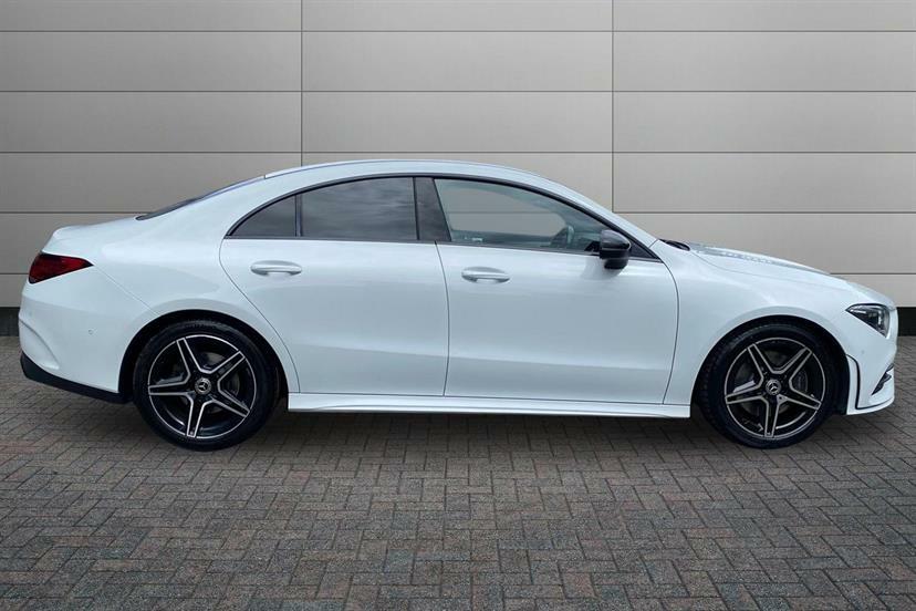 Mercedes-Benz CLA Class 200 Amg Line Executive Tip White #3