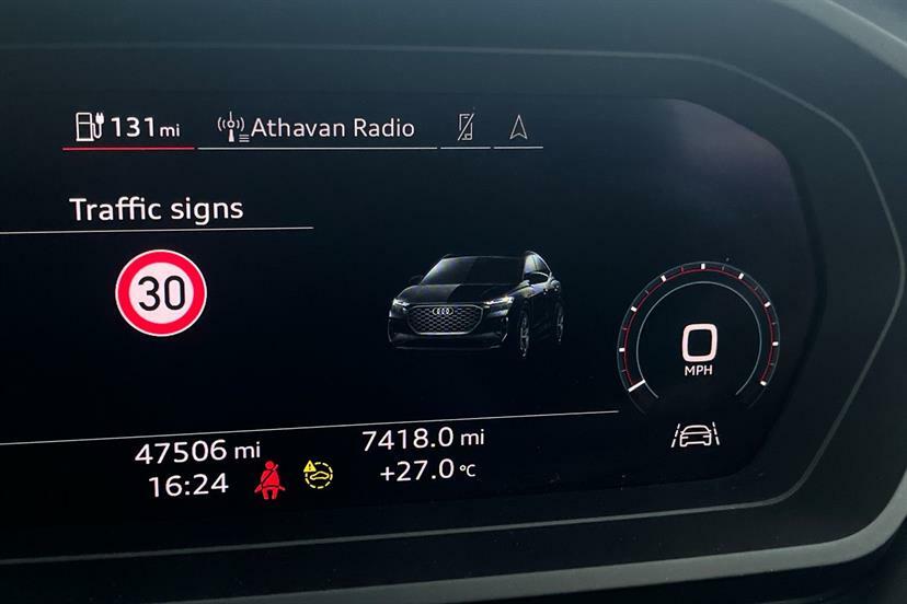 Audi Q4 E Tron 150Kw 40 82Kwh S Line Grey #4