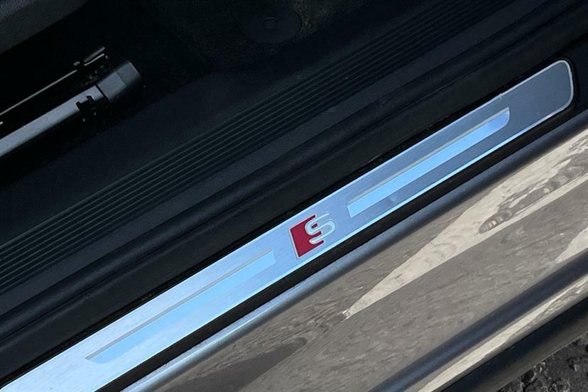 Audi Q4 E Tron 150Kw 40 82Kwh S Line Grey #29