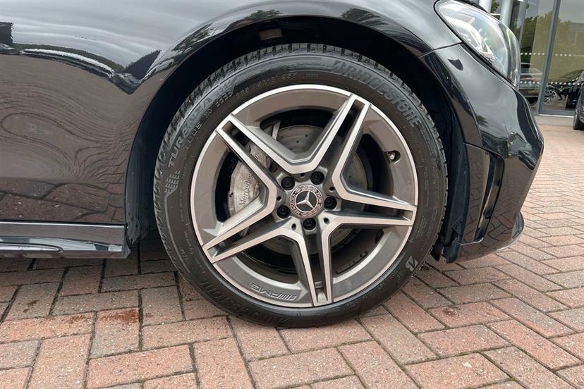 Mercedes-Benz C Class C220d Amg Line Edition 9G-tronic Black #4