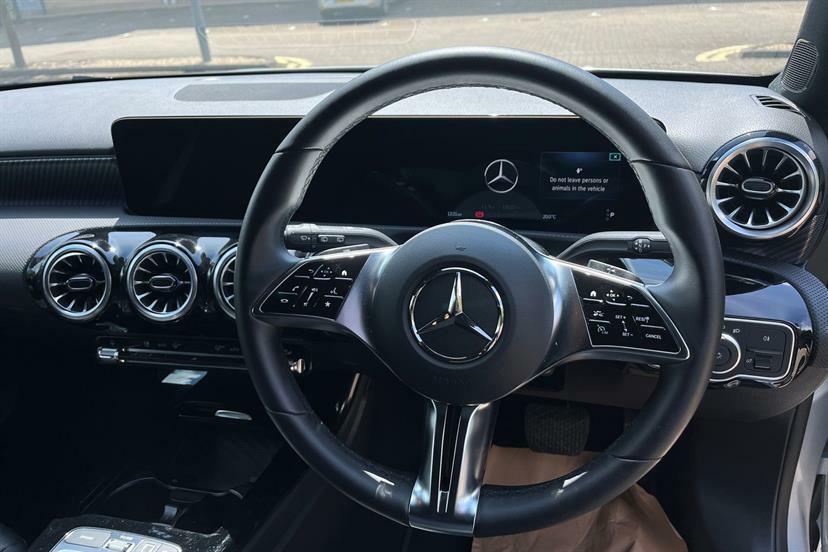 Mercedes-Benz A Class A180 Amg Line Executive Blue #24