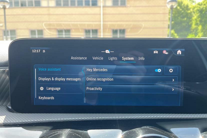 Mercedes-Benz A Class A180 Amg Line Executive Blue #19